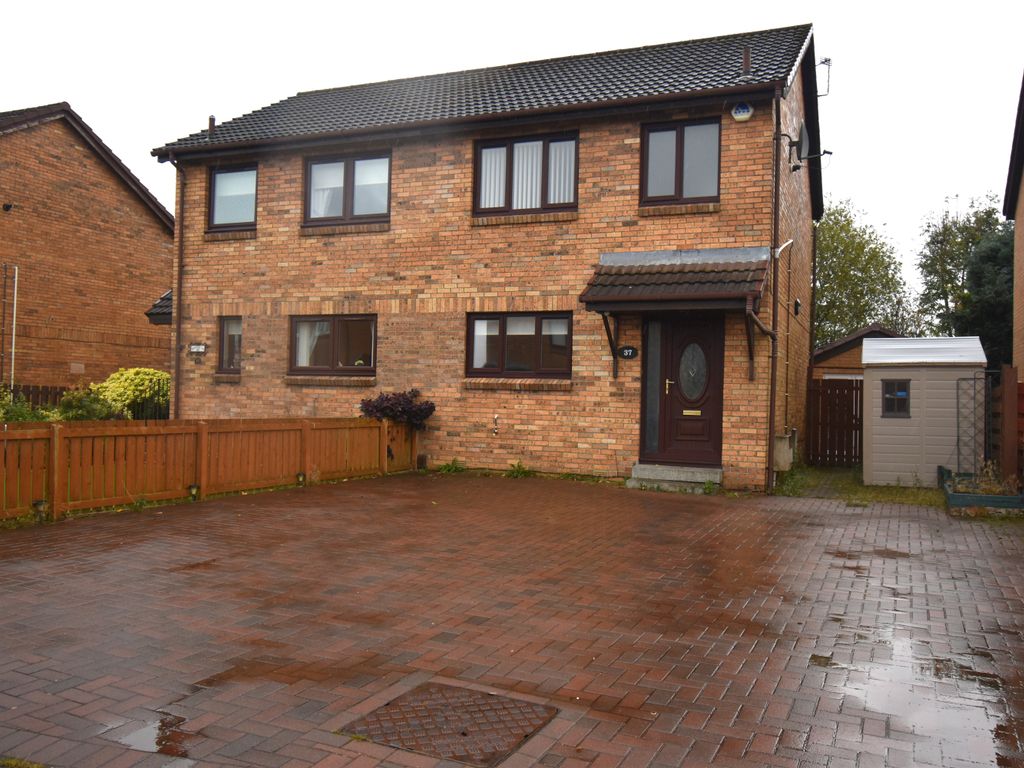 3 bed semidetached house to rent in Castle View, Wishaw ML2, £1,150