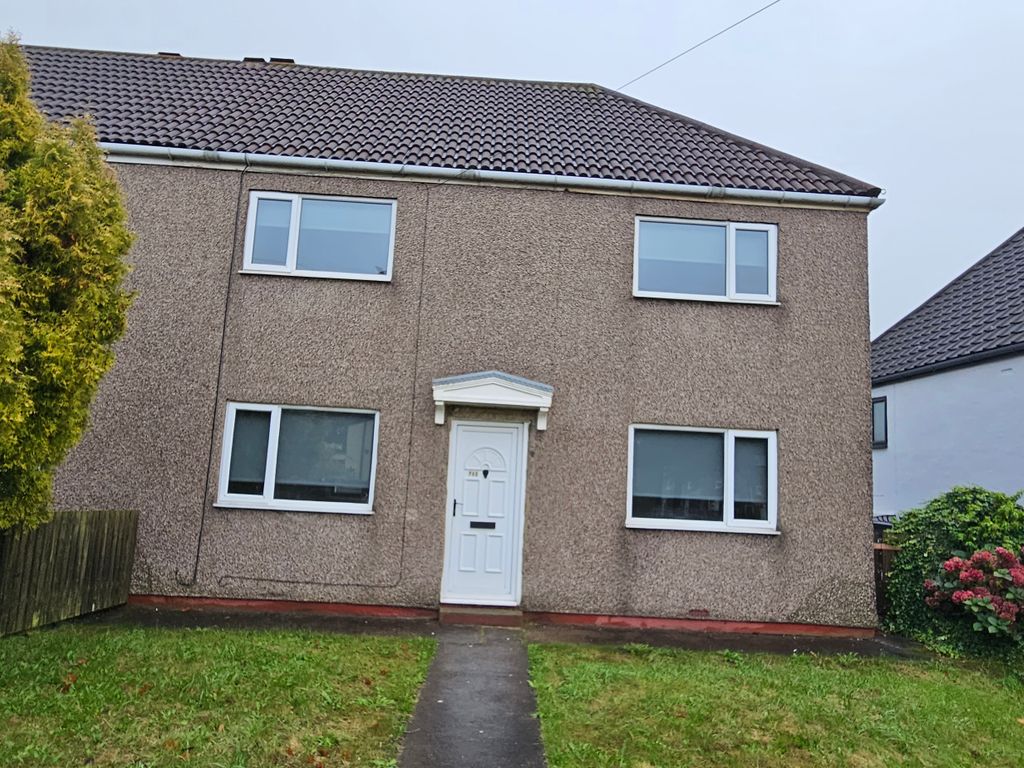 3 bed semidetached house to rent in Newburn Road, Newcastle Upon Tyne