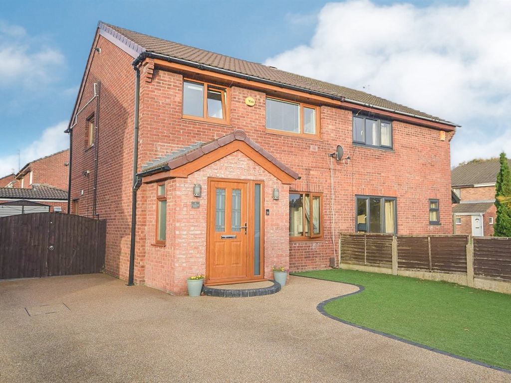 3 bed semidetached house for sale in Longfield Avenue, Heald Green