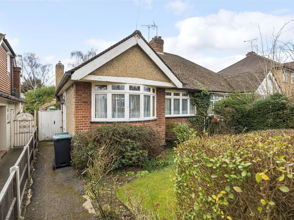 2 bed semidetached bungalow for sale in Hastings Way, Croxley Green