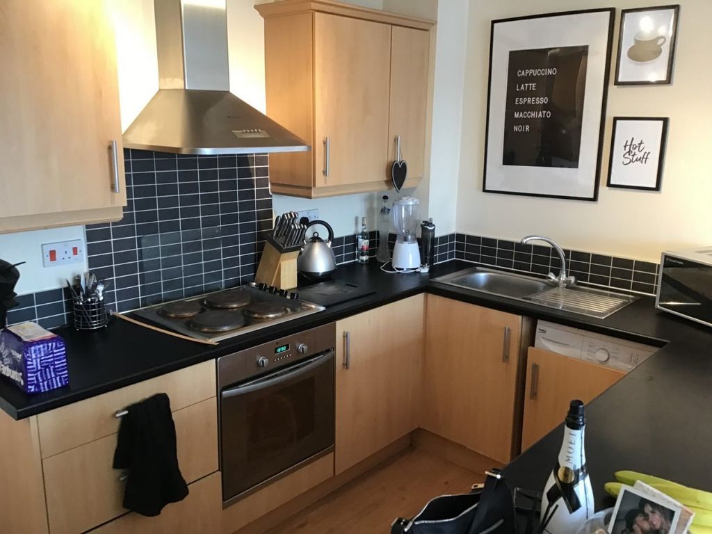 2 bed flat to rent in New Hall Lane, Preston PR1 Zoopla
