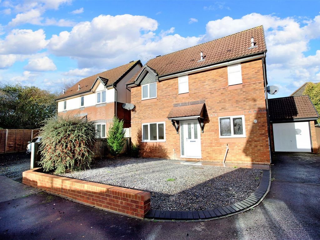 3 bed detached house for sale in Lingfield Close, Chippenham SN14 Zoopla