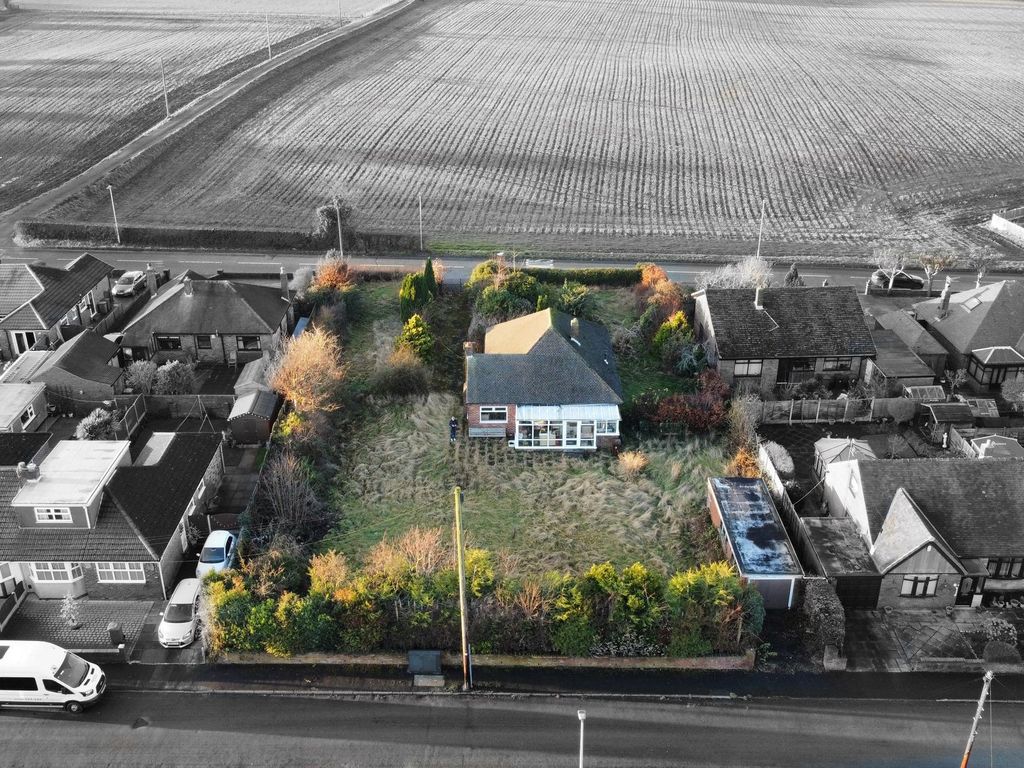 2 bed bungalow for sale in Soughers Lane, AshtonInMakerfield WN4, £