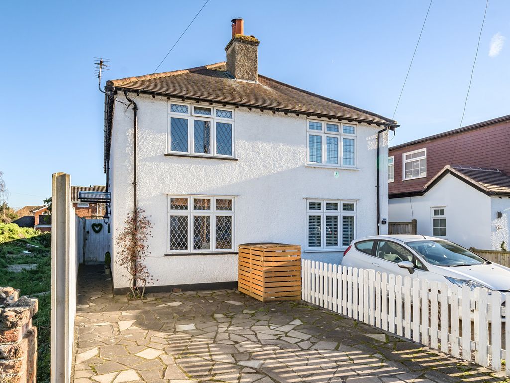 3 bed semidetached house for sale in Wood Road, Shepperton TW17, £