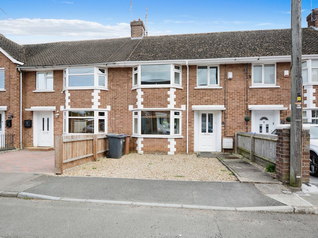 3 bed terraced house for sale in Staines Close, Northampton NN5 Zoopla