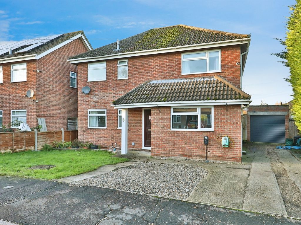 4 bed detached house for sale in Pond Road, Dereham NR19, £350,000 Zoopla