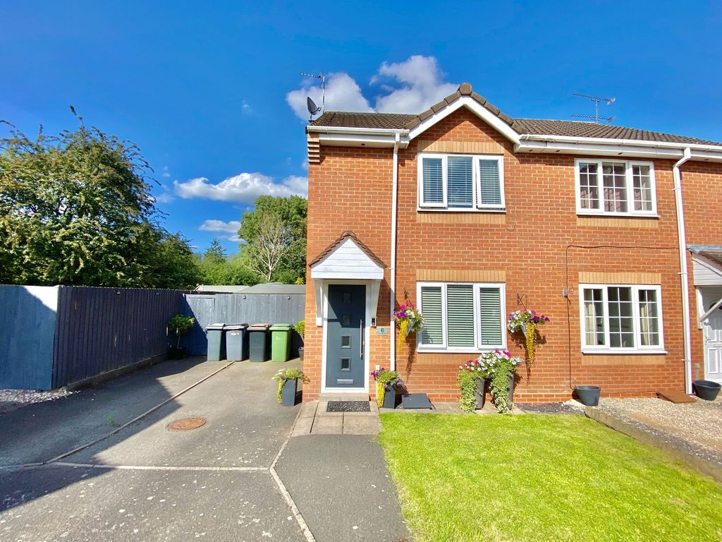 2 bed semidetached house for sale in Albrighton Walk, Nuneaton CV11, £