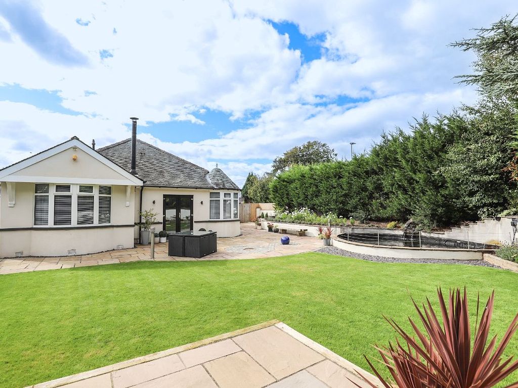 3 bed bungalow for sale in Sunningdale Avenue, Hest Bank, Lancaster LA2