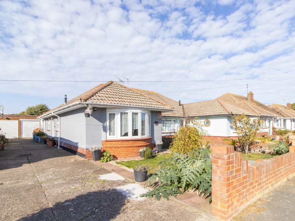 2 bed semidetached bungalow for sale in Warren Drive, Broadstairs CT10
