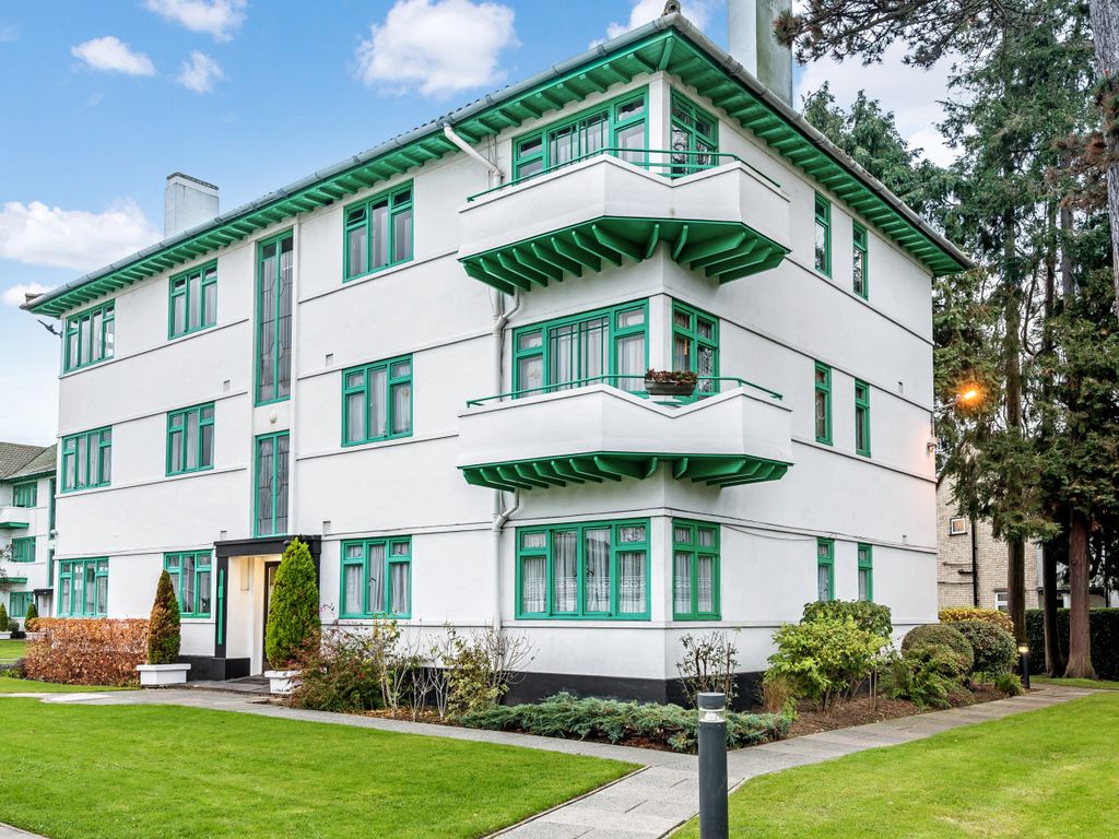 3 bed flat for sale in Elm Park Court, Elm Park Road, Pinner HA5 Zoopla