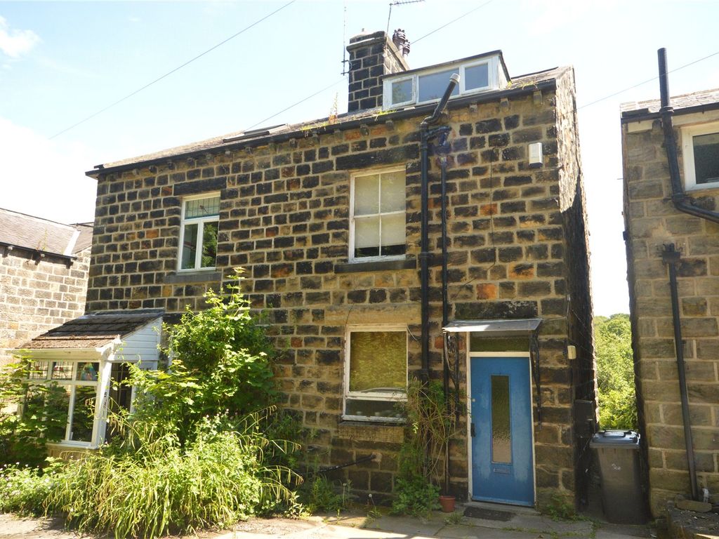 3 bed semidetached house for sale in Spring Hill, Adel, Leeds, West