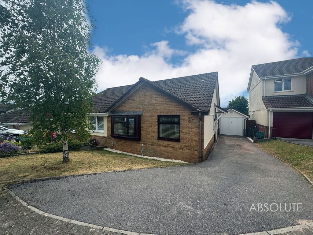 2 bed semidetached house to rent in Mulberry Close, Paignton TQ3, £995