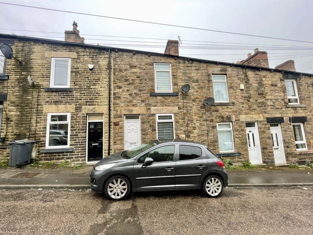 2 bed property to rent in Tower Street, Barnsley S70, £640 pcm Zoopla