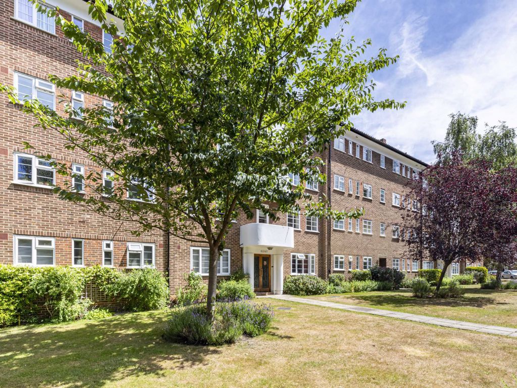 2 bed flat for sale in Courtlands, Sheen Road, Richmond TW10 Zoopla