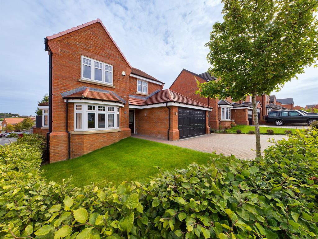 4 bed detached house for sale in Windwhistle Drive, Grassmoor