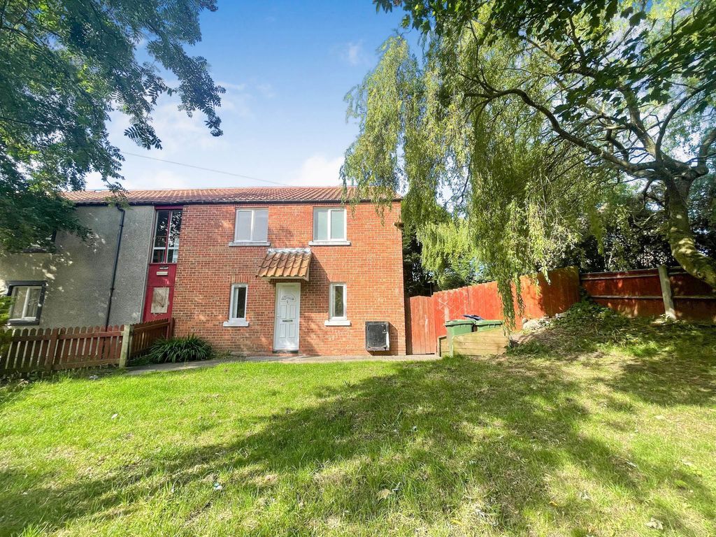 4 bed semidetached house to rent in The Sanderlings, Ryhope