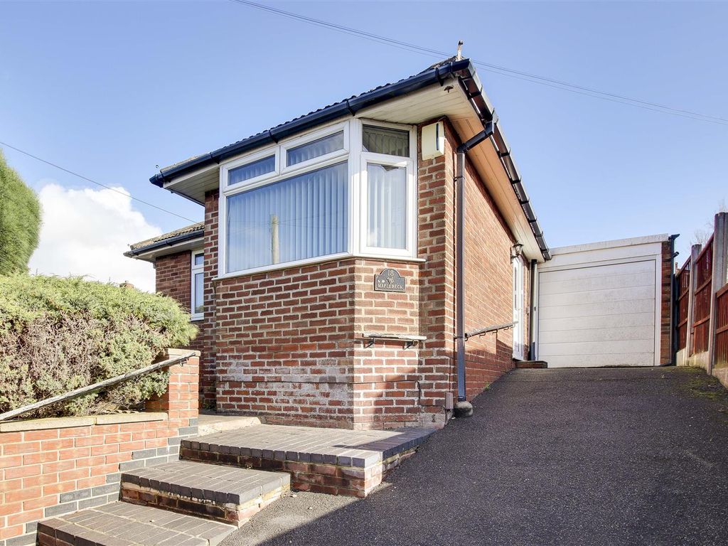3 bed detached bungalow for sale in Maplebeck Road, Arnold
