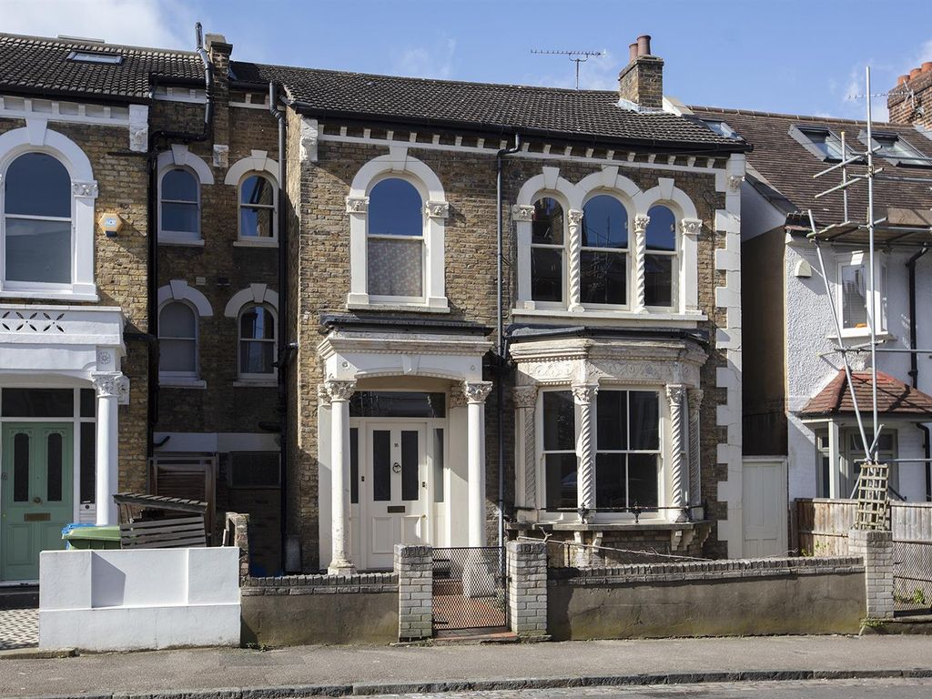 4 bed semidetached house for sale in Bushey Hill Road, Camberwell SE5