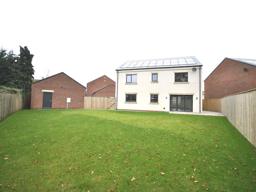 4 bed detached house for sale in Henlea Grove, Branton, Doncaster DN3