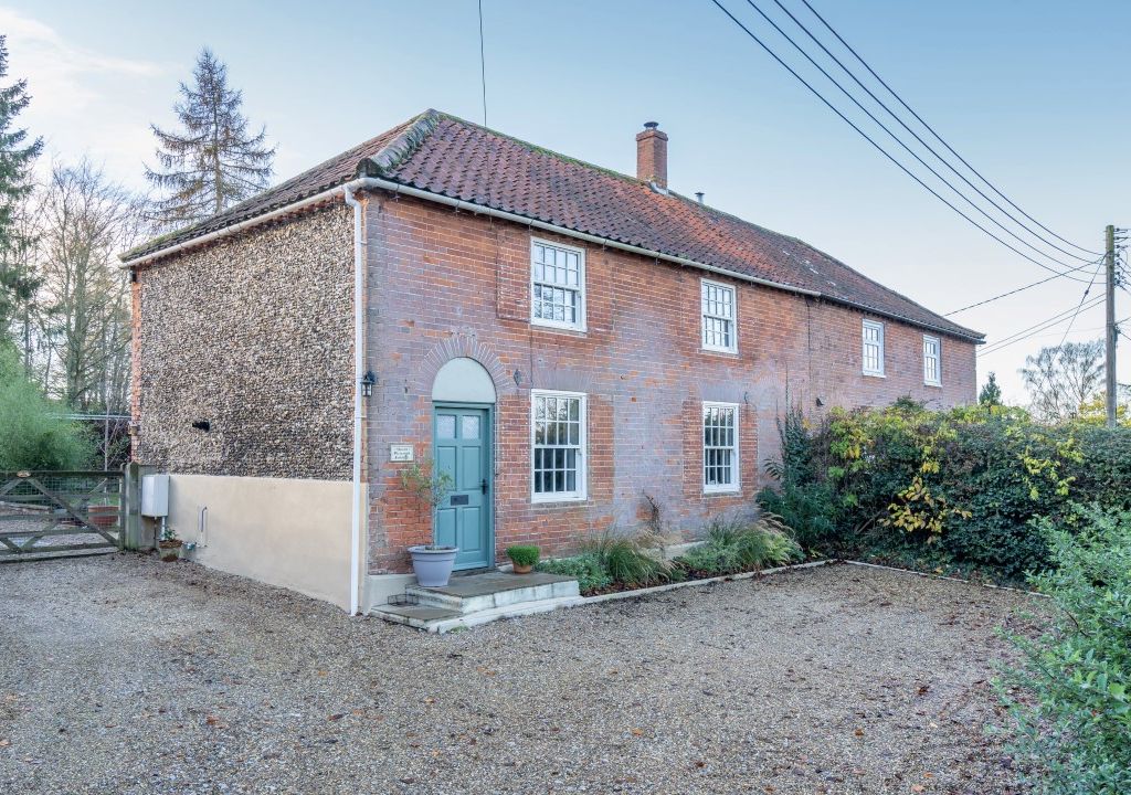 4 bed semidetached house for sale in Church Hill, Walpole, Halesworth