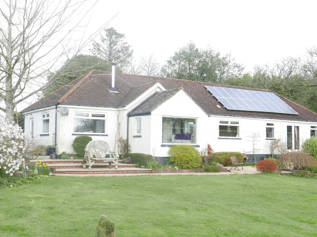 4 bed detached bungalow for sale in Bere Alston, Yelverton, Devon PL20