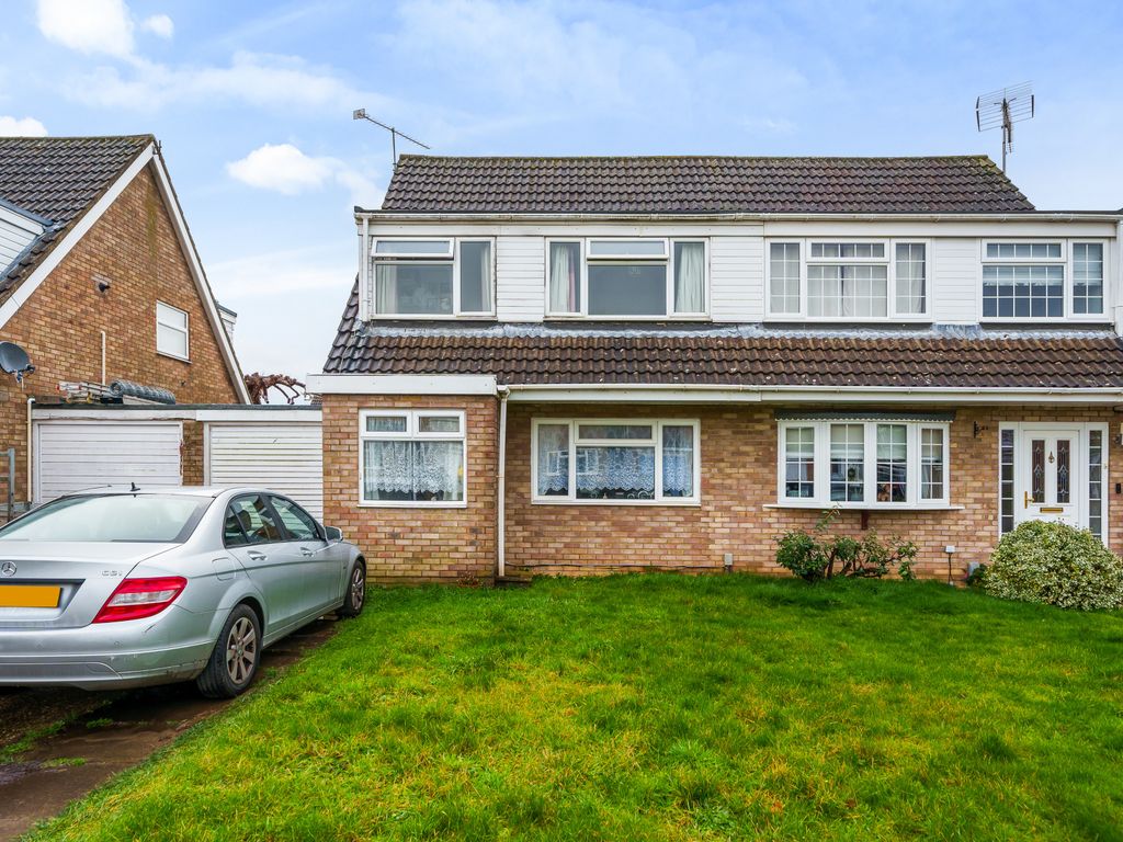 3 bed semidetached house for sale in Springdale, Reading RG6, £480,000 Zoopla