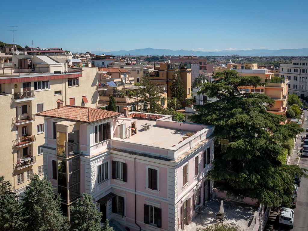 12 bed villa for sale in Monteverde, Rome, Lazio, Italy Zoopla