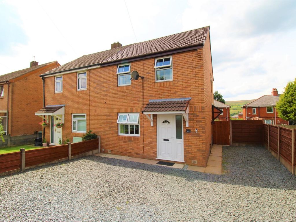 2 bed semidetached house to rent in Eden Avenue, Edenfield, Ramsbottom