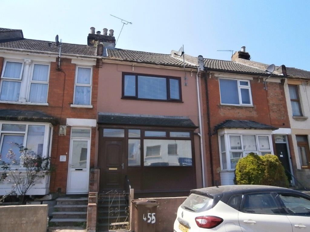3 bed terraced house for sale in Canterbury Street, Gillingham ME7 Zoopla