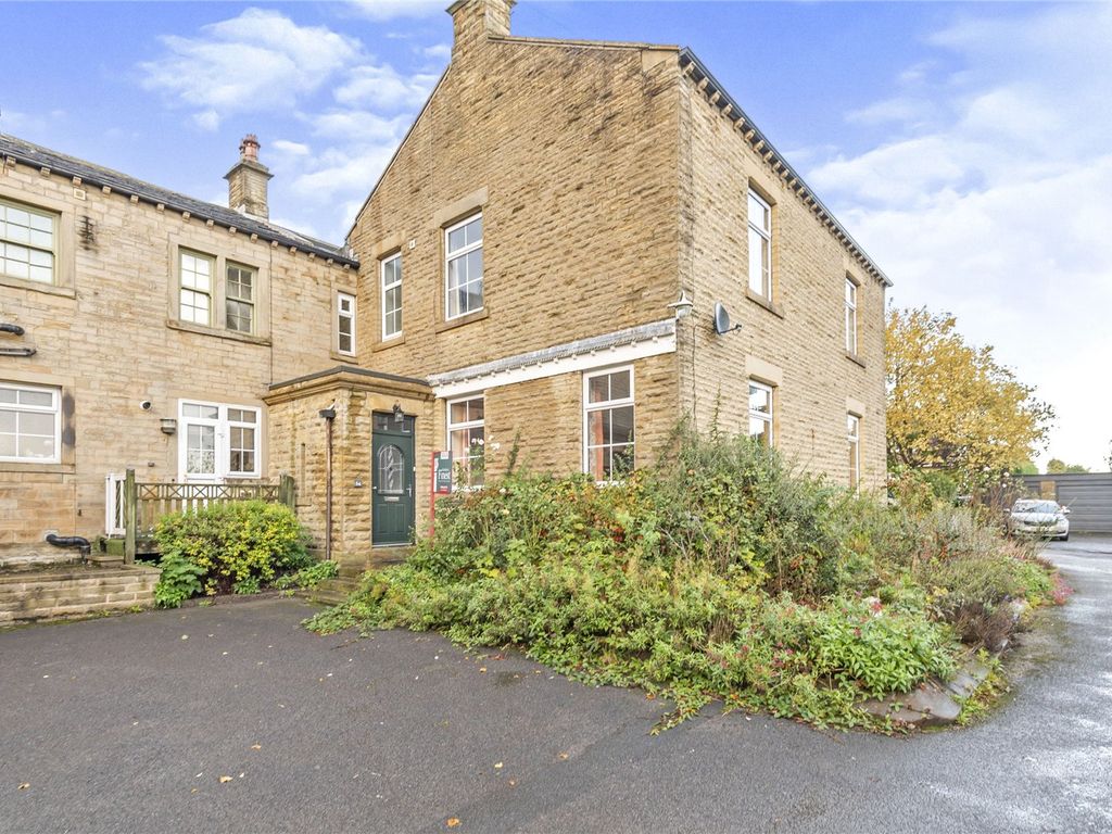 5 bed detached house for sale in Wellhouse Lane, Mirfield, West