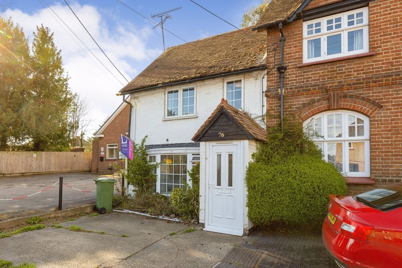 2 bed semidetached house for sale in Aylesbury Road, Bierton