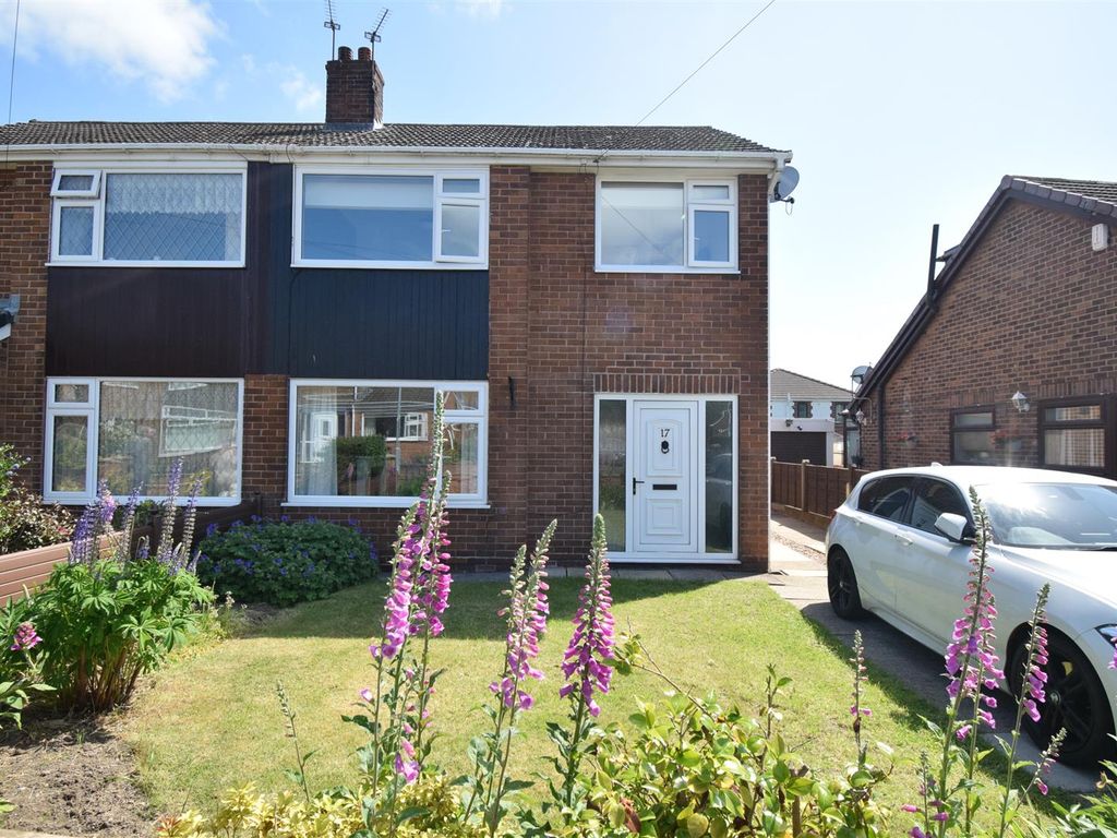 3 bed semidetached house to rent in Oakwood Drive, Normanton WF6 Zoopla