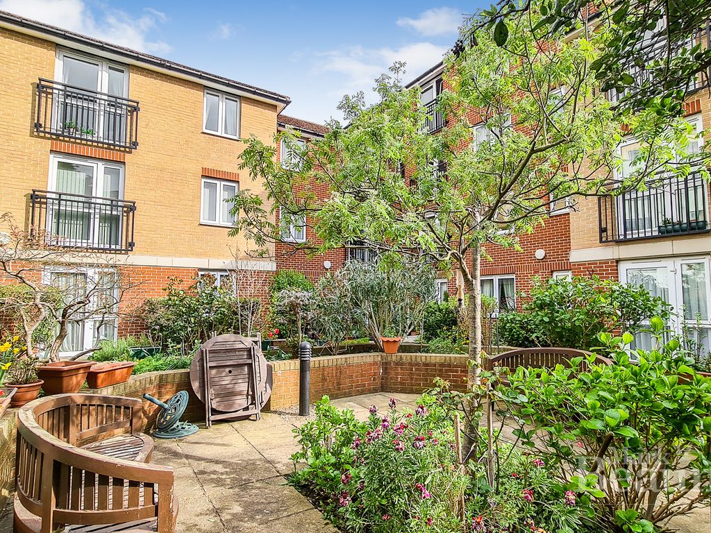 1 bed flat for sale in Whitburn Road, London SE13 Zoopla