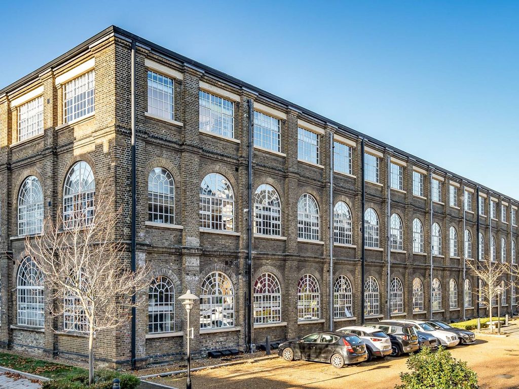 2 Bed Flat For Sale In Building 48 Woolwich Riverside London SE18 2 Bed Flat For Sale In Building 48 Woolwich Riverside London SE18