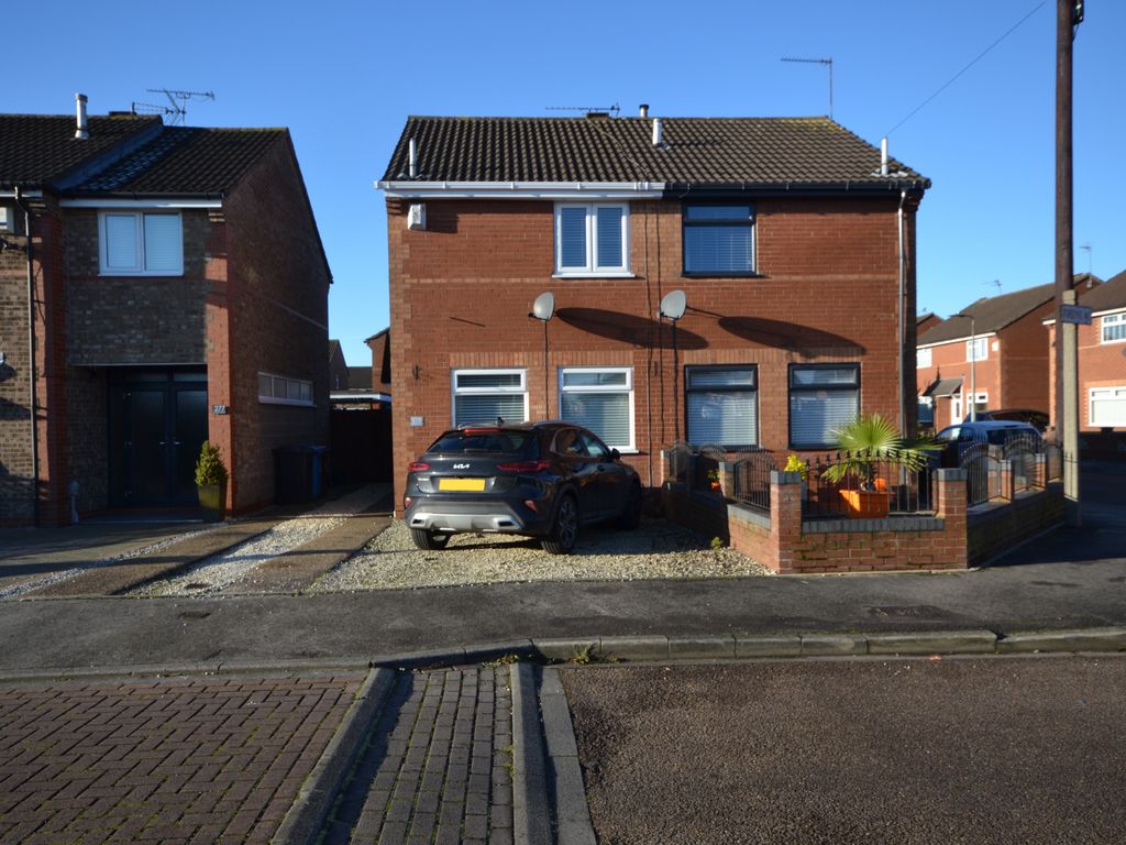 2 bed semidetached house for sale in Foredyke Avenue, Hull HU7, £