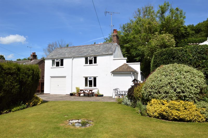 4 bed detached house for sale in Cilcain Road, Pantymwyn, Mold CH7 Zoopla