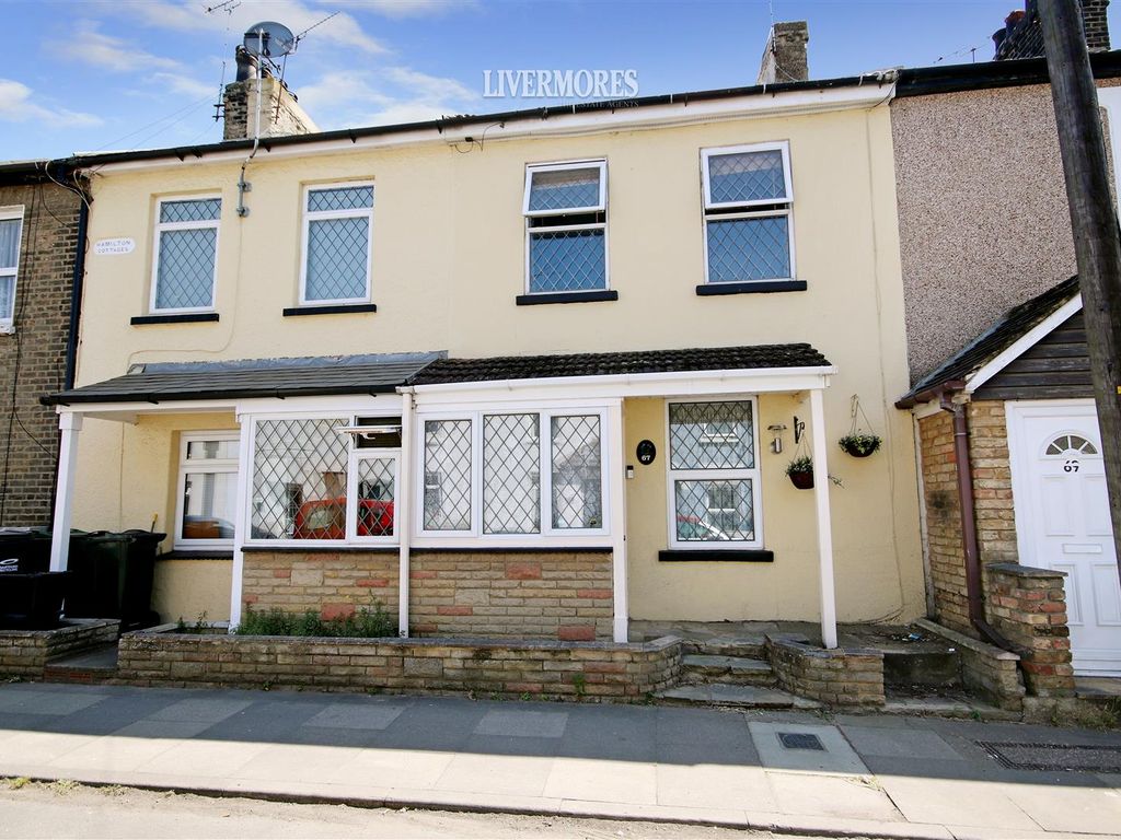 3 bed terraced house for sale in Broomfield Road, DA10 Zoopla