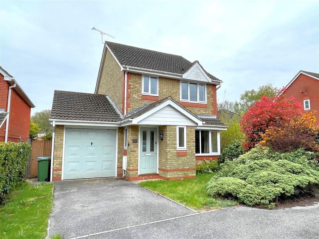 3 bed detached house for sale in Shetland Rise, Whiteley, Fareham PO15