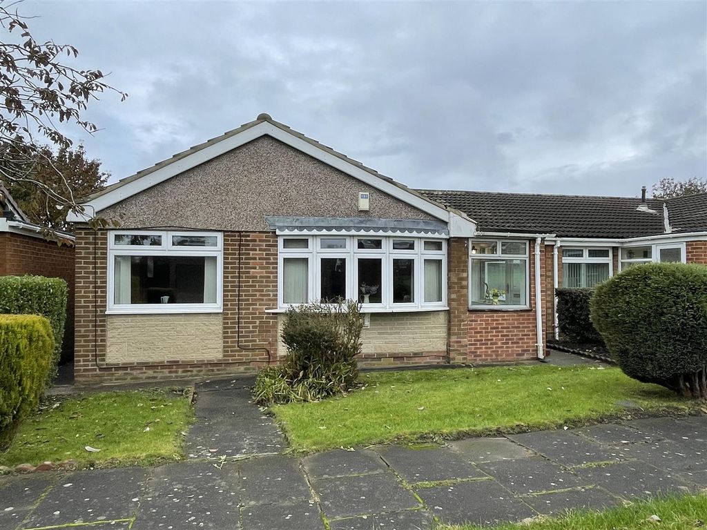 3 bed semidetached bungalow for sale in Lincoln Way, Fellgate, Jarrow