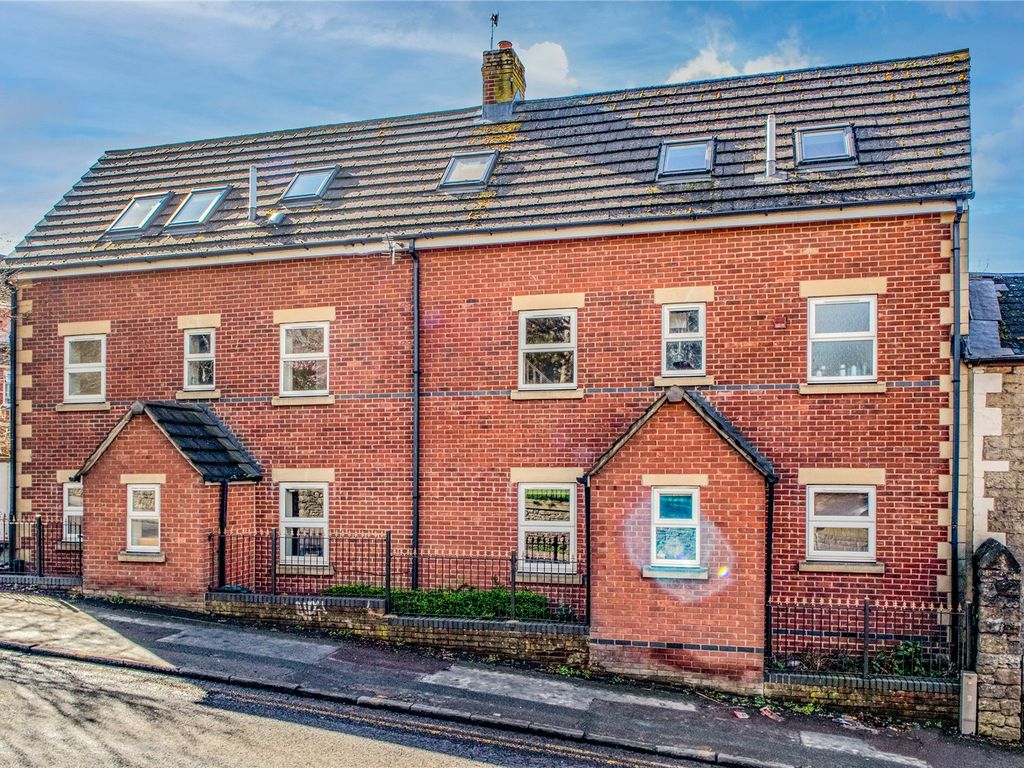 1 bed flat for sale in Little London Court, Old Town, Swindon