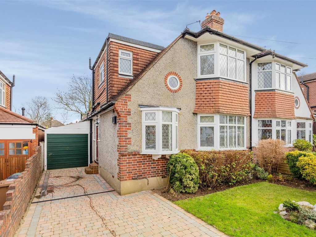 3 bed semidetached house for sale in Greenhayes Avenue, Banstead SM7