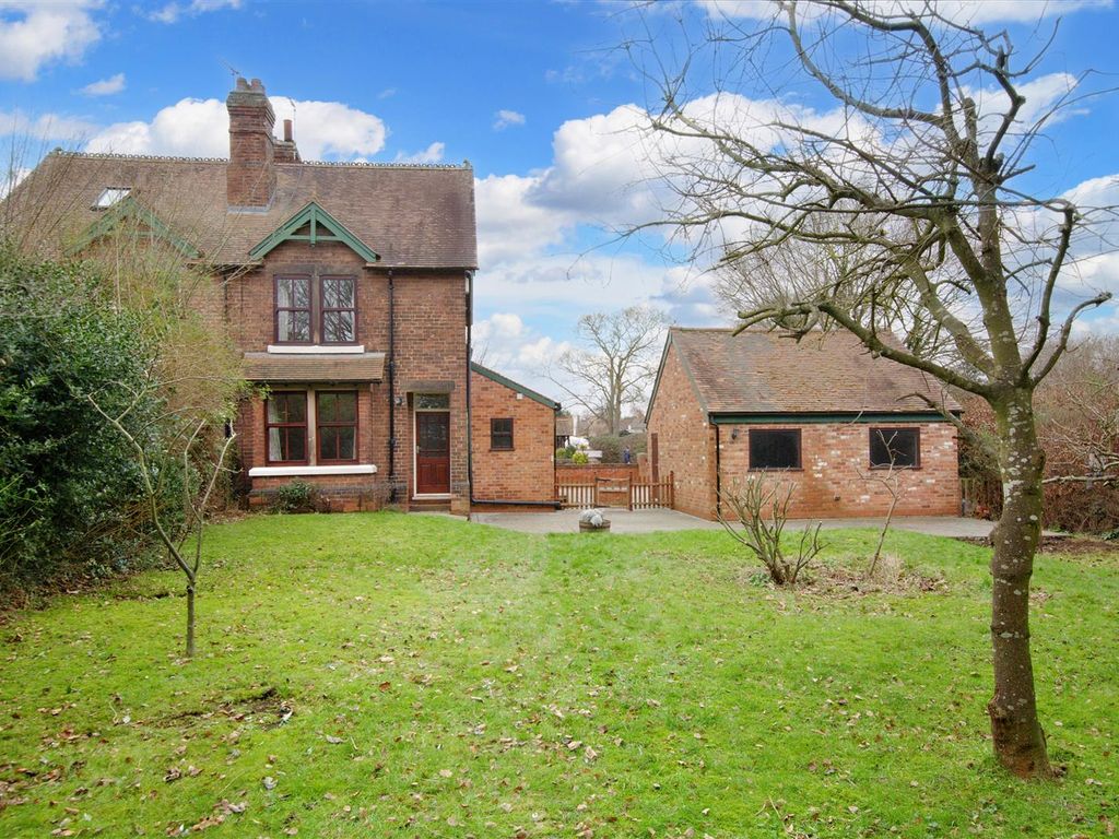 3 bed semidetached house for sale in The Spinney, StantonByDale