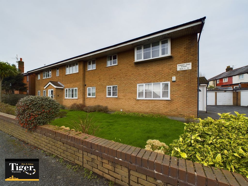 2 bed flat for sale in Clifton Road, Blackpool FY4, £94,950 Zoopla
