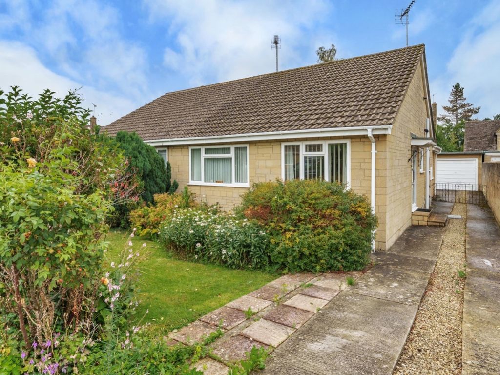 2 bed semidetached bungalow for sale in 6 Willow Grove, South Cerney