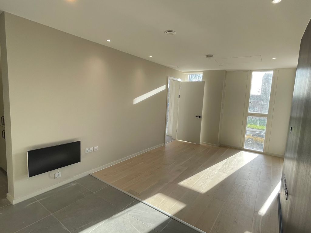 City Garden, Spinners Way, Manchester M15  