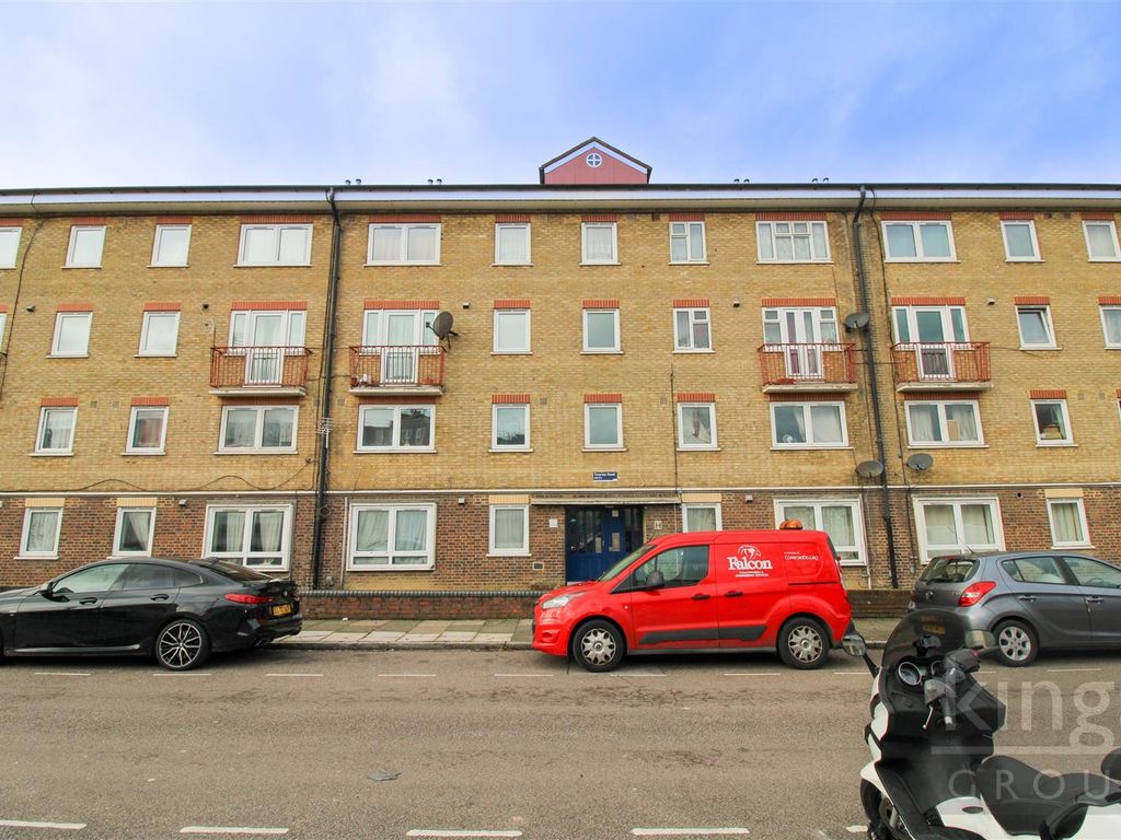 4 bed flat for sale in Tiverton Road, London N15 Zoopla