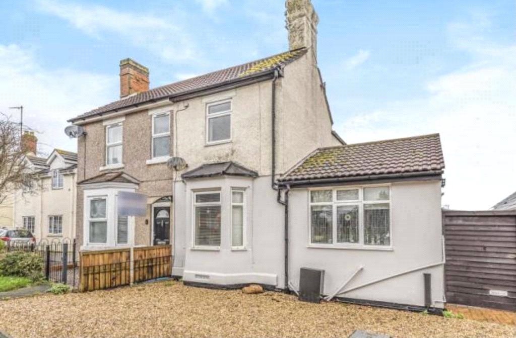 2 bed semidetached house for sale in Whitworth Road, Swindon, Wiltshire SN25 Zoopla