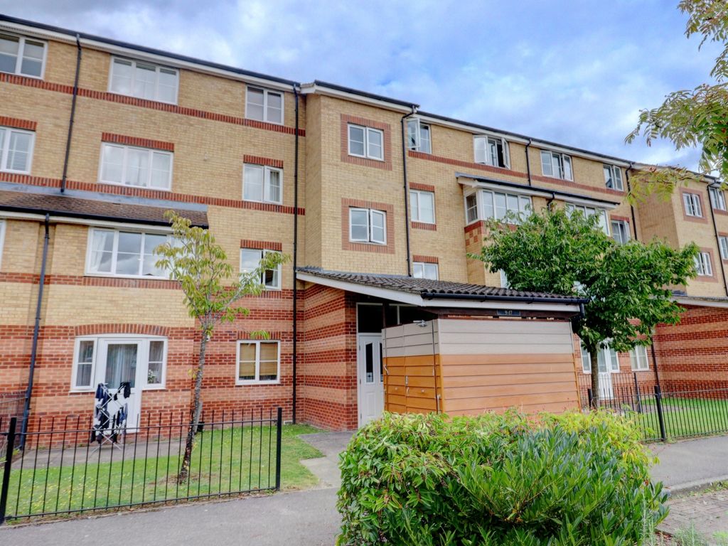 1 bed flat for sale in Peatey Court, Princes Gate, High HP13, £