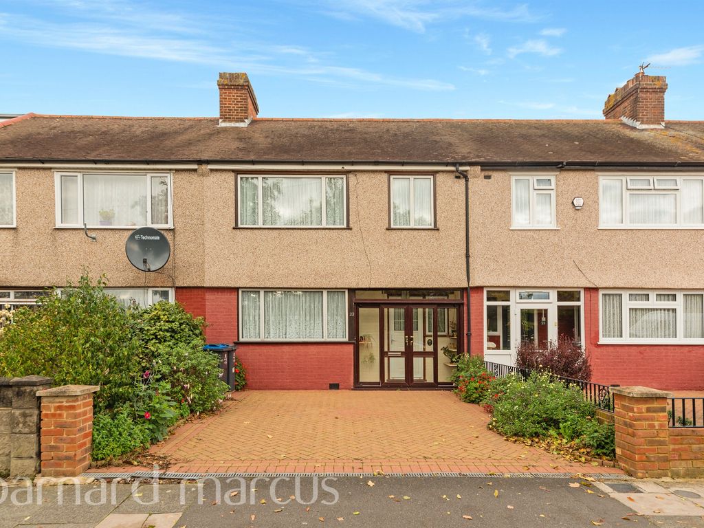 3 bed terraced house for sale in Victoria Road, Mitcham CR4 Zoopla