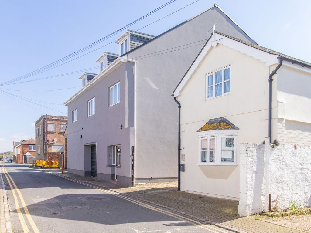 1 bed flat for sale in Charles Street, Herne Bay CT6 Zoopla